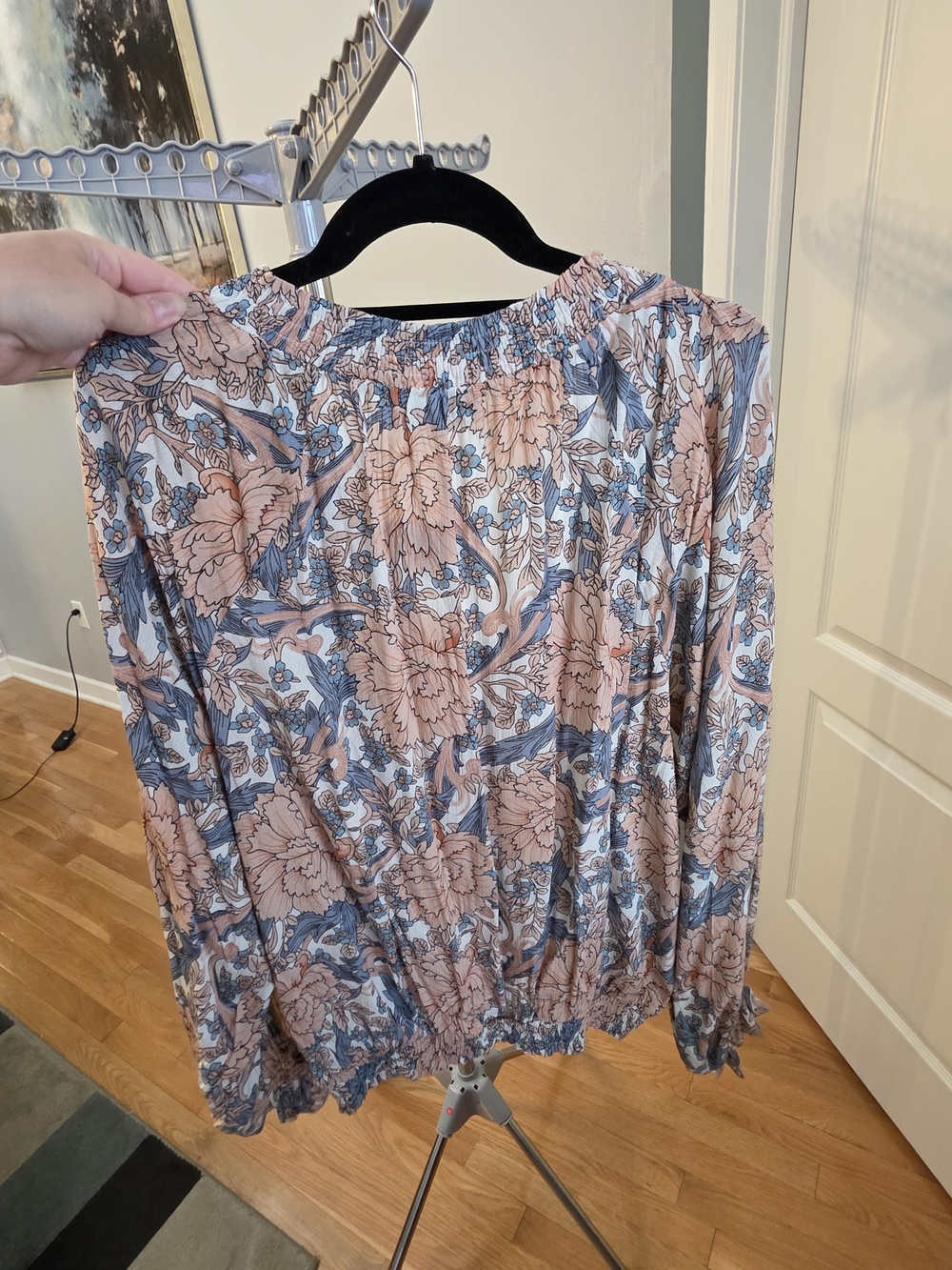 Meritt Floral V-Neck Peasant Blouse - Peach & Blue - Picture 11 of 16